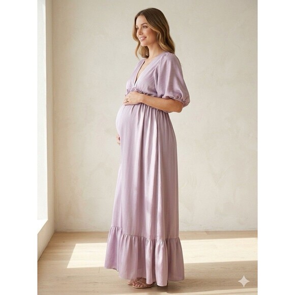 Vanilla Bay Dresses & Skirts - Vanilla Bay maternity long lilac V-neck pleated dress, size S